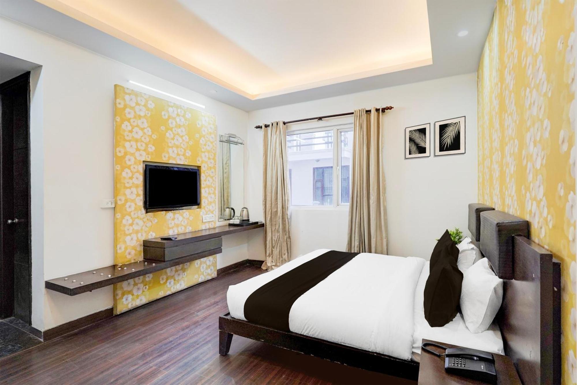 מלון Super Townhouse Sector 51 Noida Near Metro Station מראה חיצוני תמונה