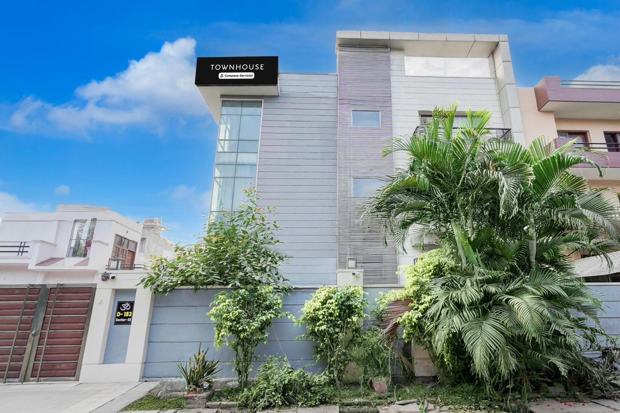מלון Super Townhouse Sector 51 Noida Near Metro Station מראה חיצוני תמונה